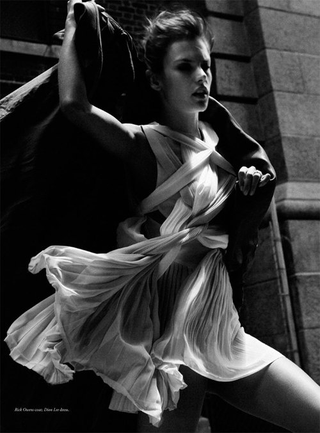 Illustration for article titled Alessandra Ambrosio Is A Whirling, Spinning, Mad Dervish Of Chiffon